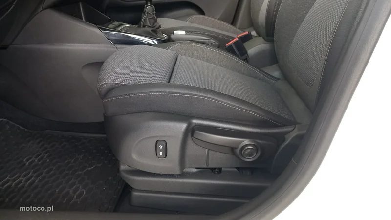 Opel Crossland X 9