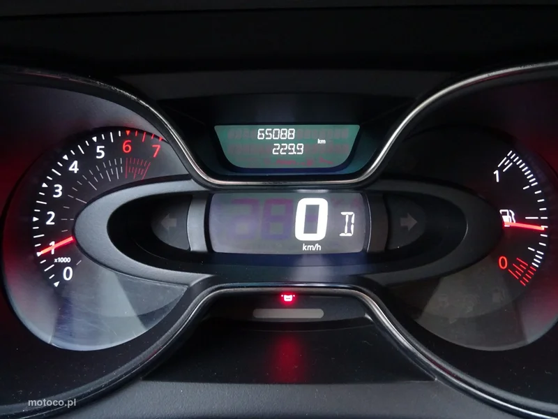 Renault Captur I 16