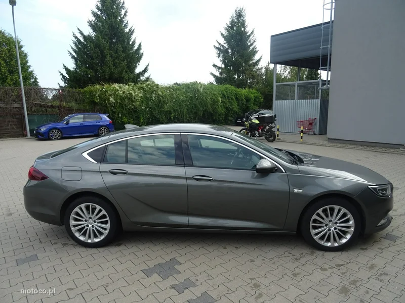 Opel Insignia Grand Sport 5