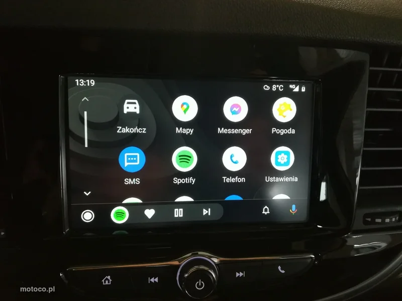 Opel Crossland X 11
