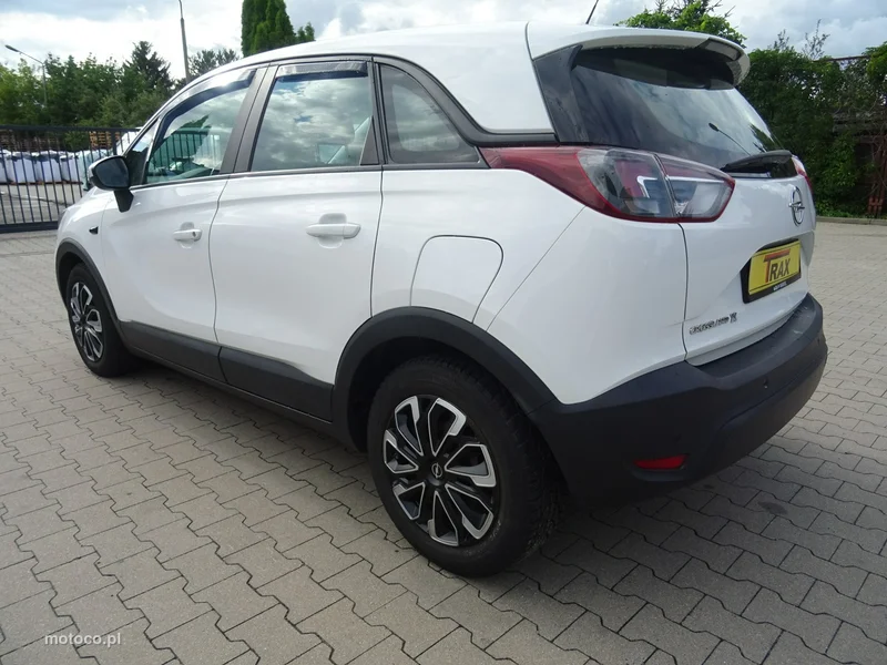 Opel Crossland X 8