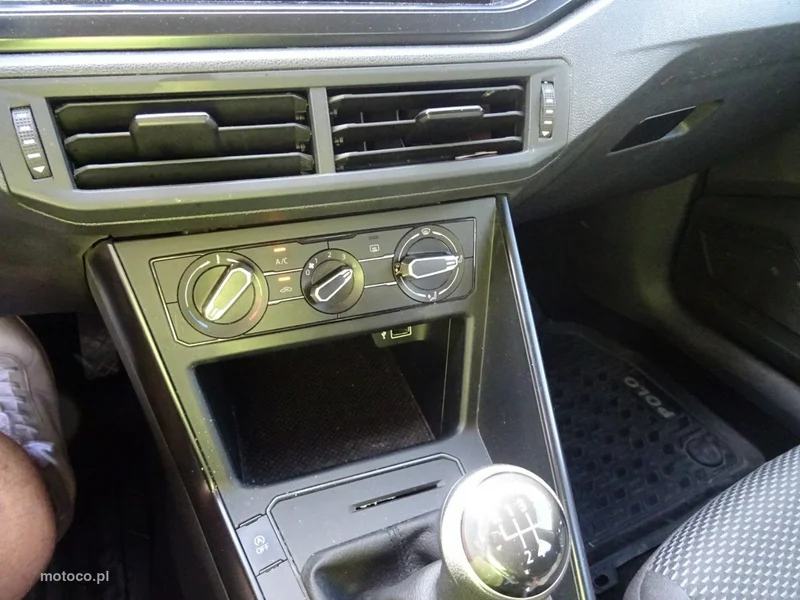Volkswagen Polo VI AW 7