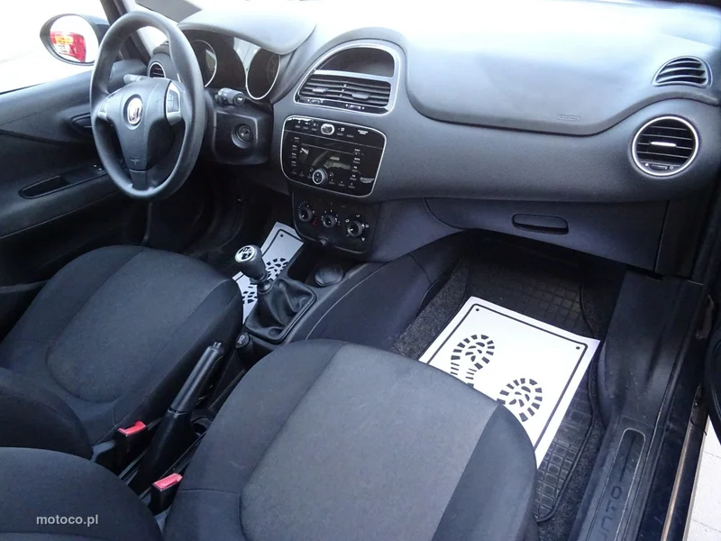 Fiat Punto 2012 8