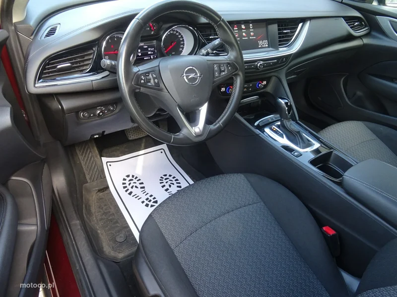 Opel Insignia Grand Sport 9