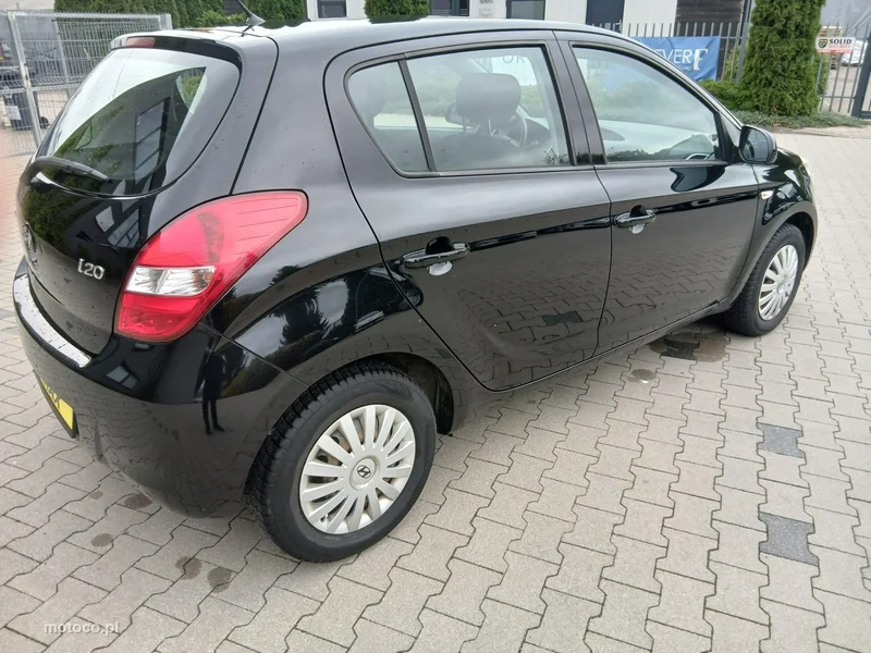 Hyundai i20 9