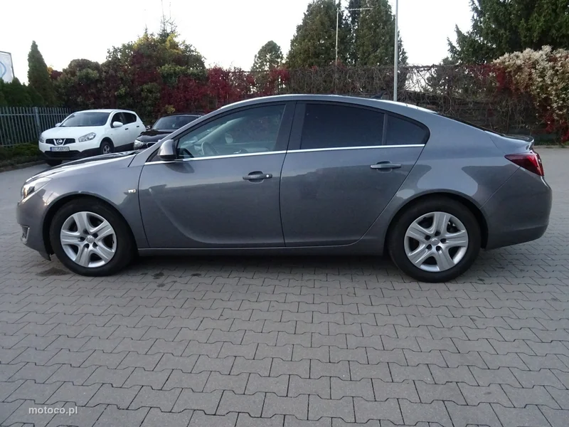 Opel Insignia A 5