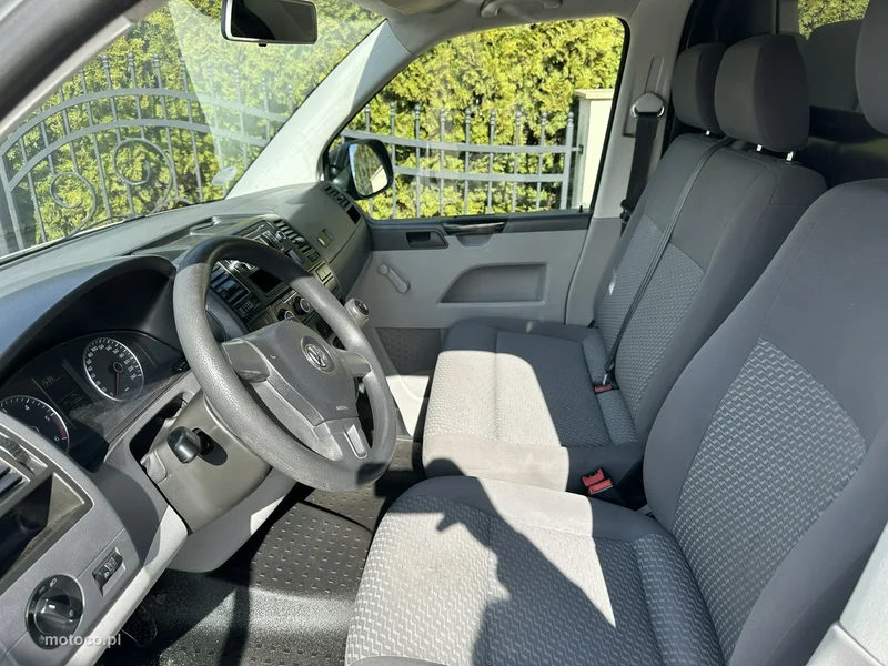 Volkswagen Transporter 9
