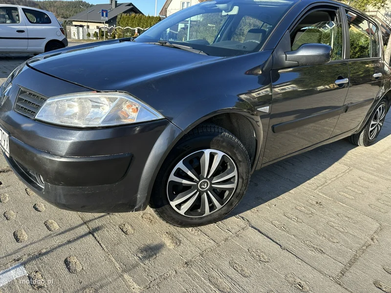 Renault Megane II 8