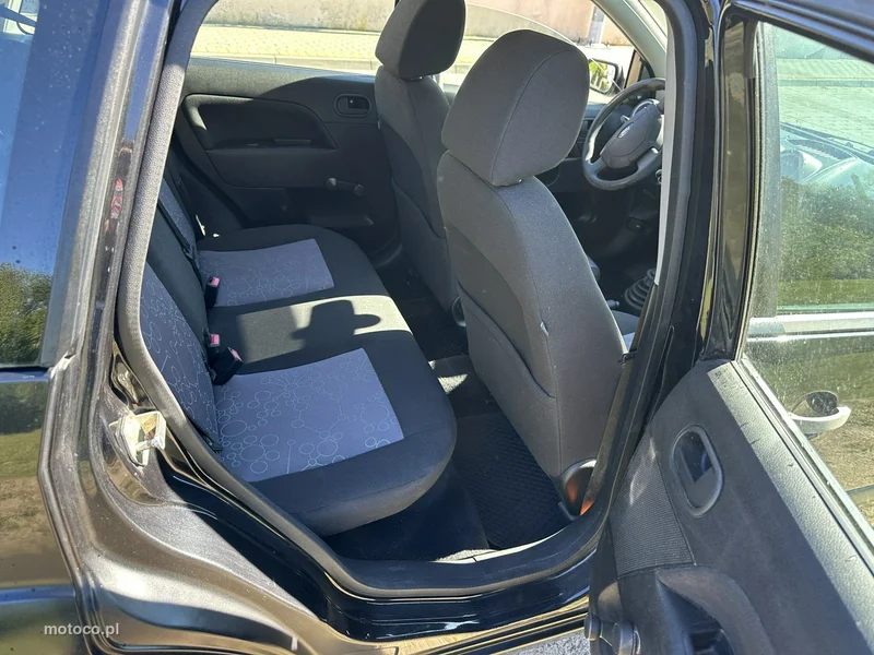 Ford Fiesta V 14