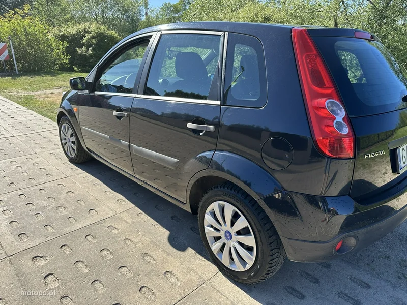 Ford Fiesta V 3
