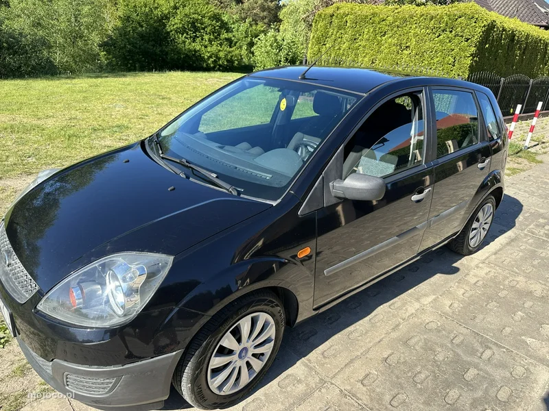 Ford Fiesta V 5