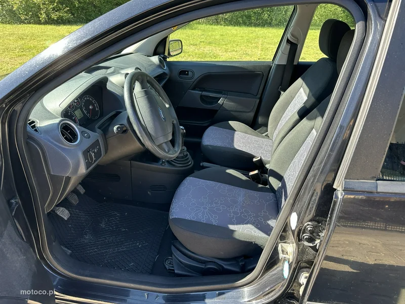 Ford Fiesta V 7