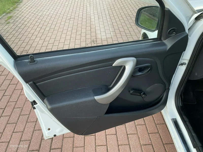 Dacia Sandero 10