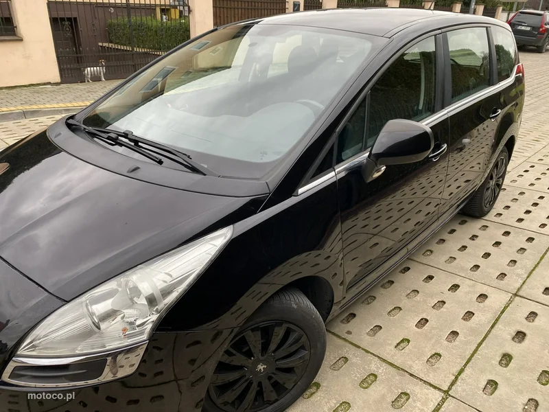 Peugeot 5008 2
