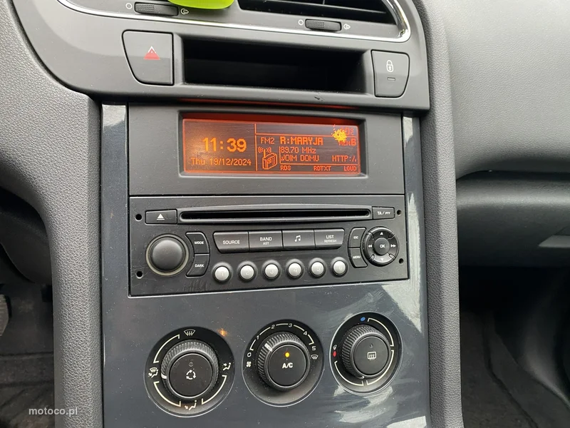 Peugeot 5008 13