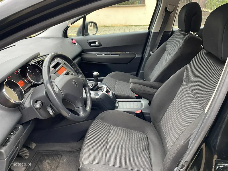 Peugeot 5008 6