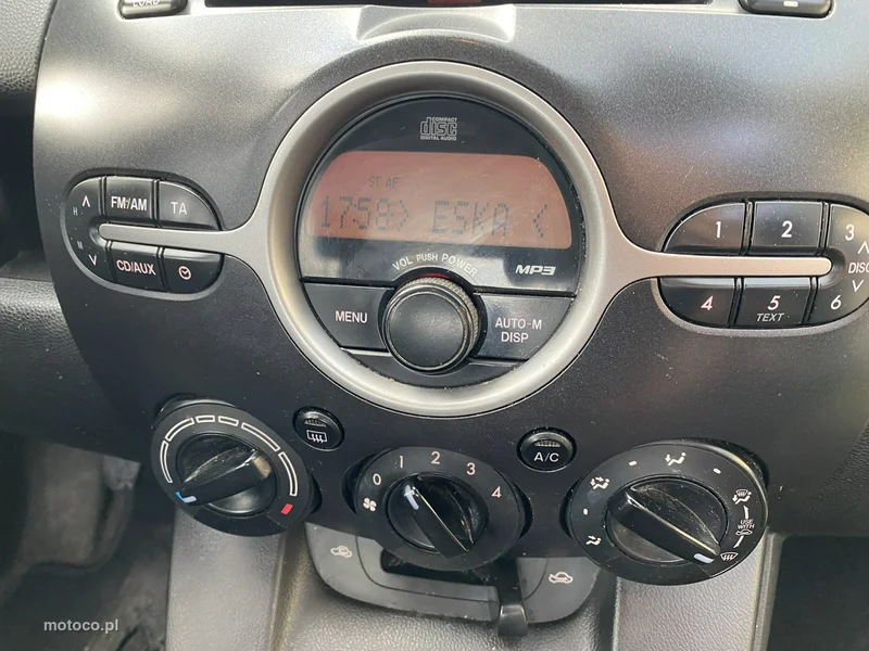 Mazda 2 19