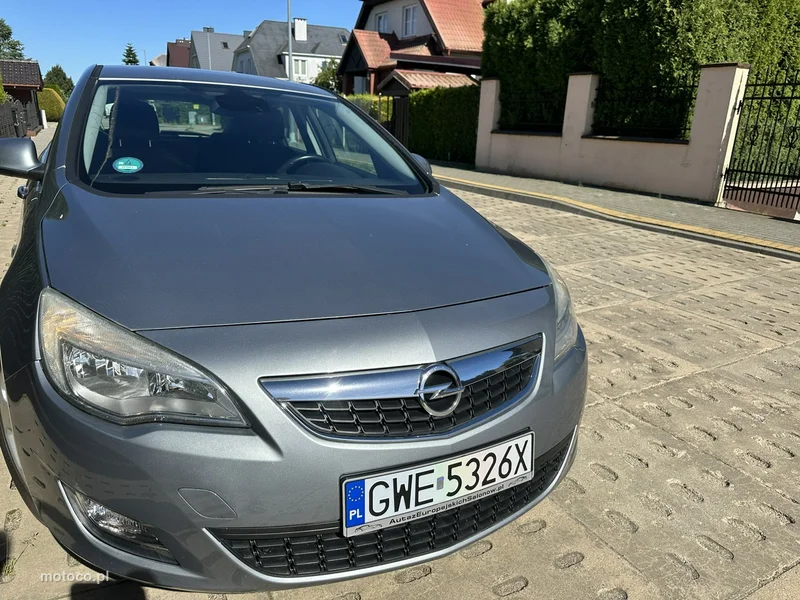 Opel Astra J 2