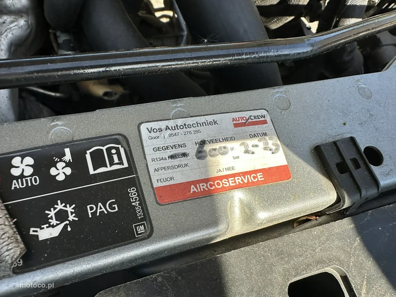 Opel Astra J 17