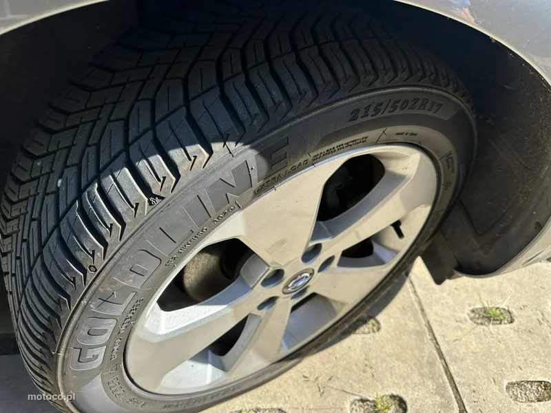 Opel Astra J 4