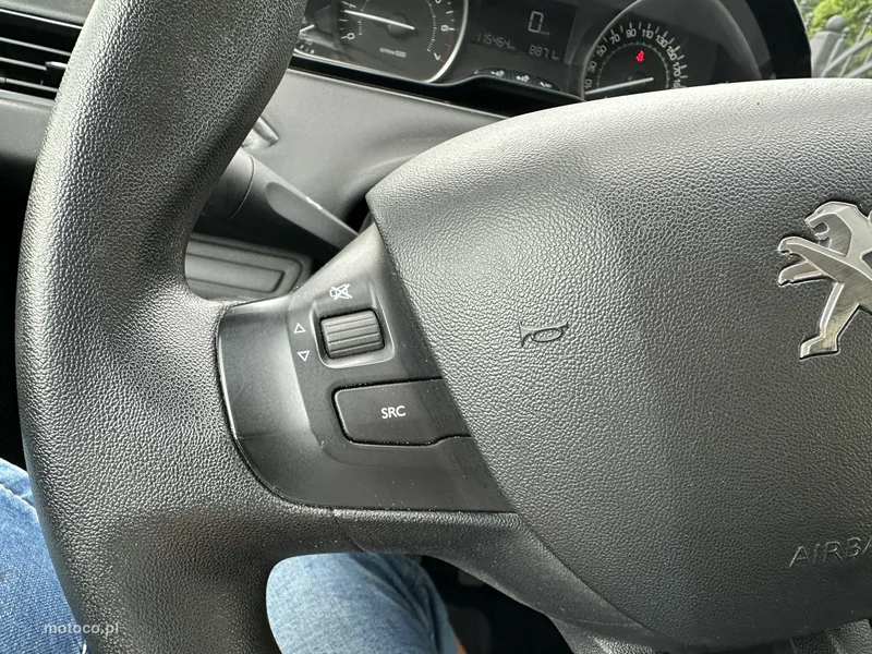 Peugeot 208 21