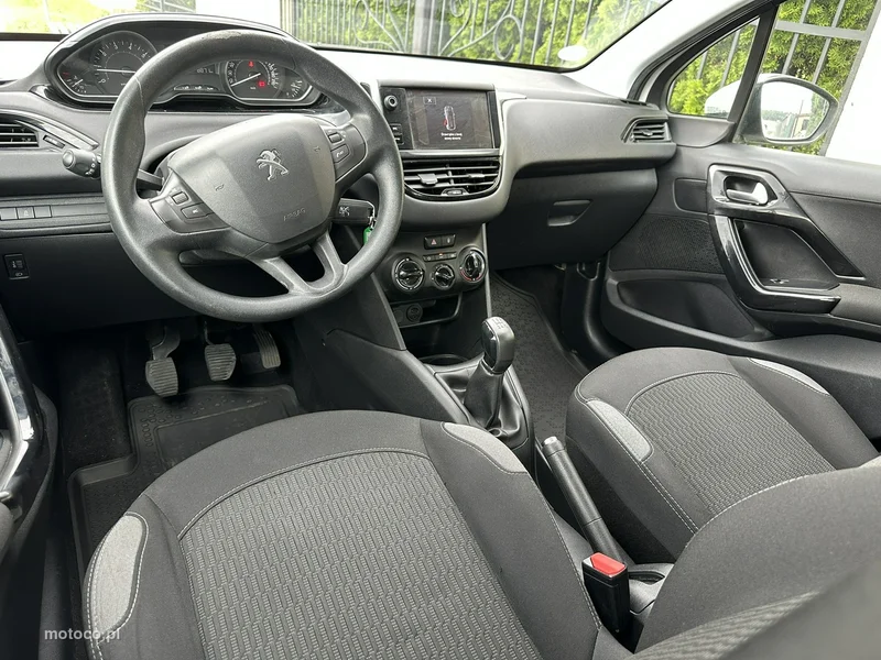 Peugeot 208 8