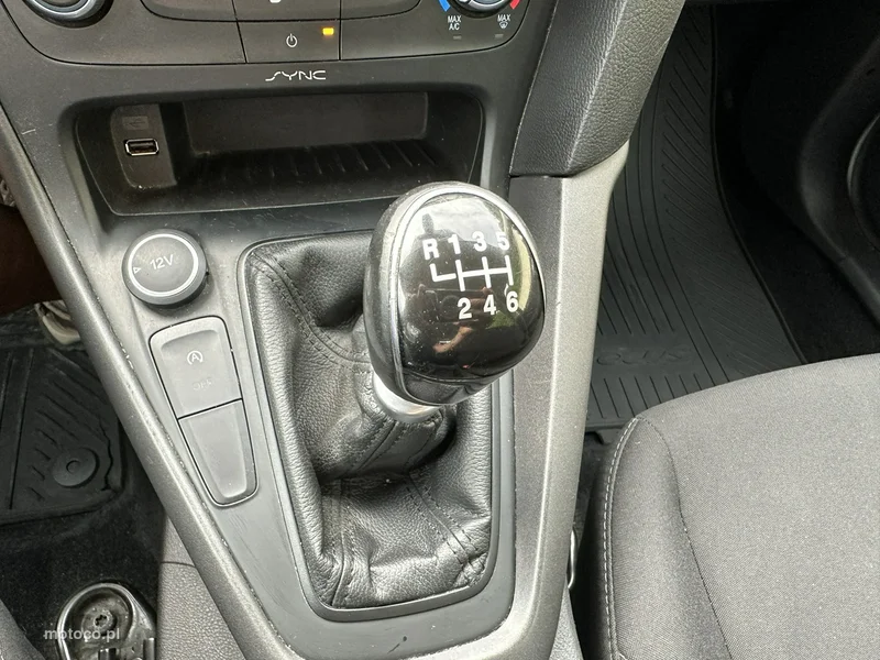Ford Focus III 15