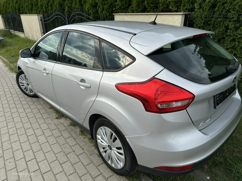 Ford Focus III 3