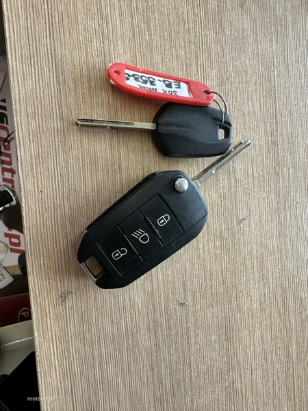 Peugeot 308 14