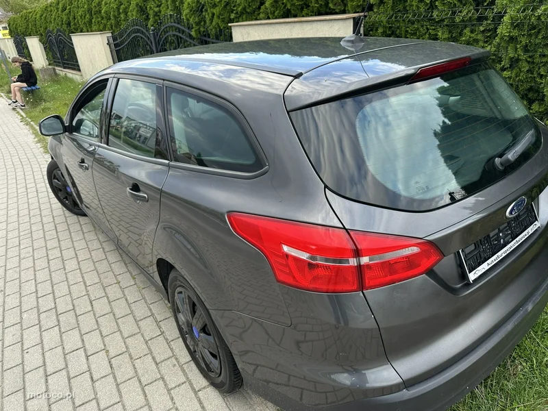 Ford Focus III 4