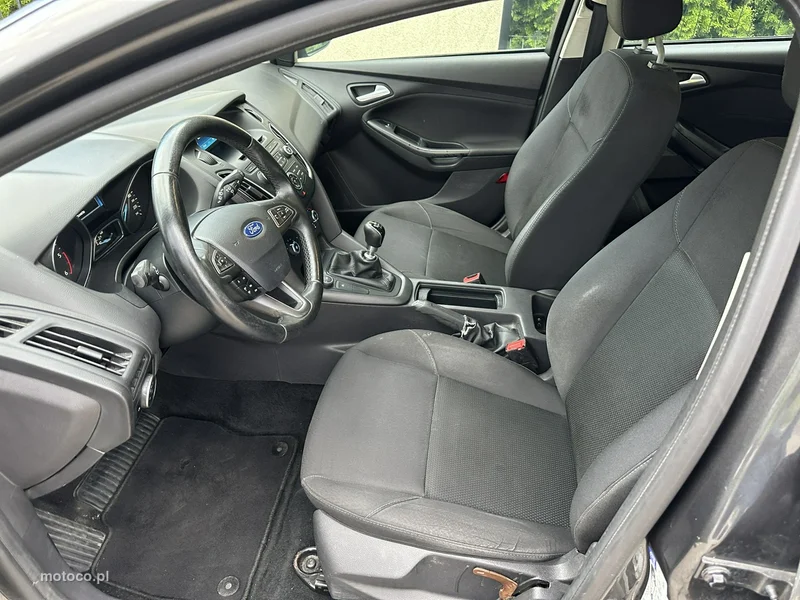 Ford Focus III 8