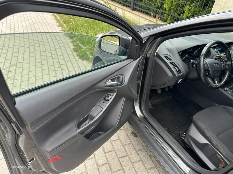Ford Focus III 9