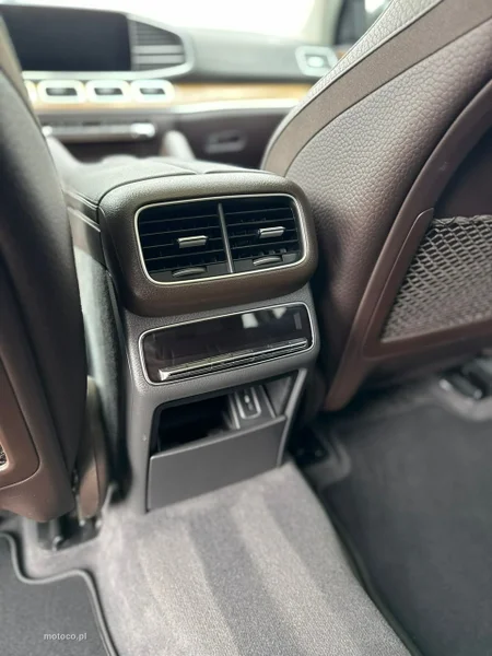 Mercedes-Benz GLS Klasa 13