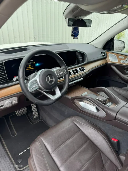 Mercedes-Benz GLS Klasa 24