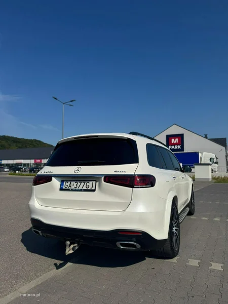 Mercedes-Benz GLS Klasa 26