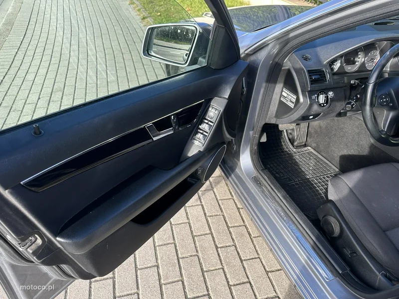 Mercedes-Benz Klasa C W204 C 180 15