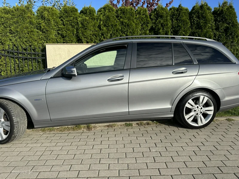 Mercedes-Benz Klasa C W204 C 180 3