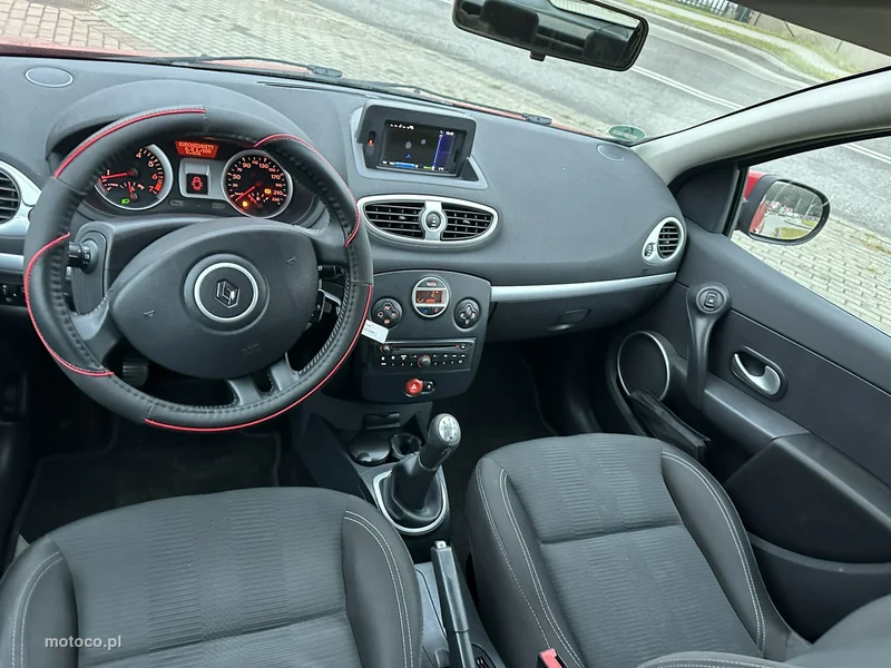 Renault Clio III 8