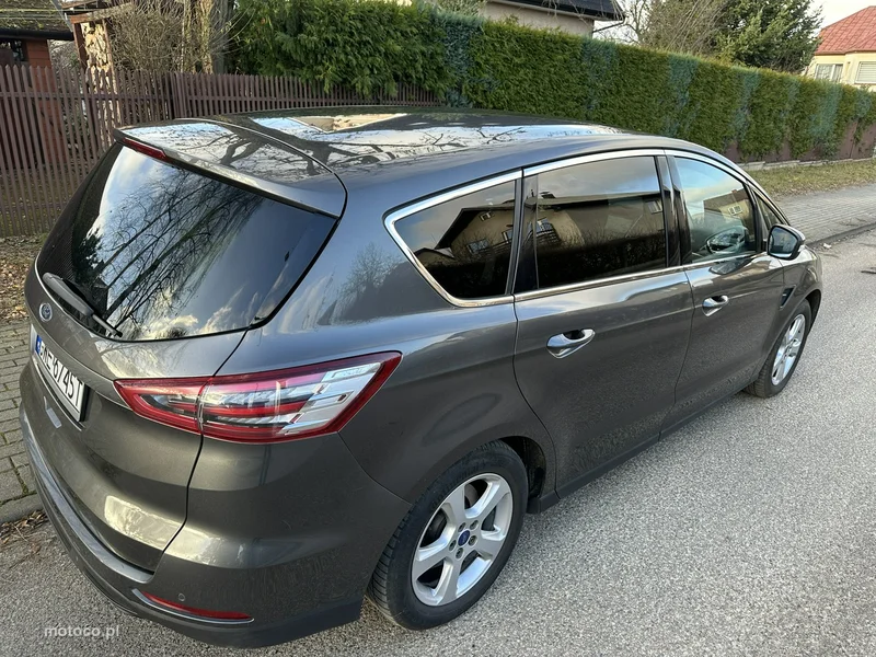 Ford S-Max II 3