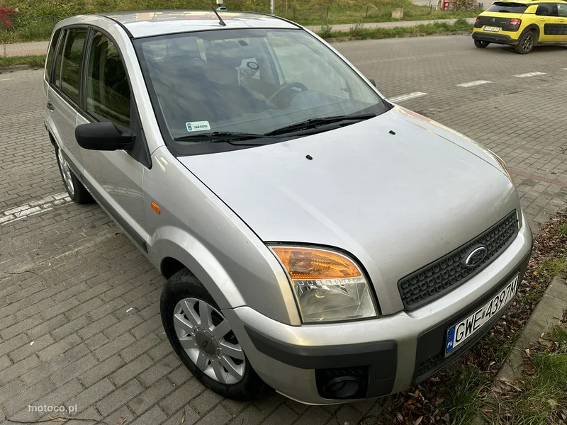 Ford Fusion 3