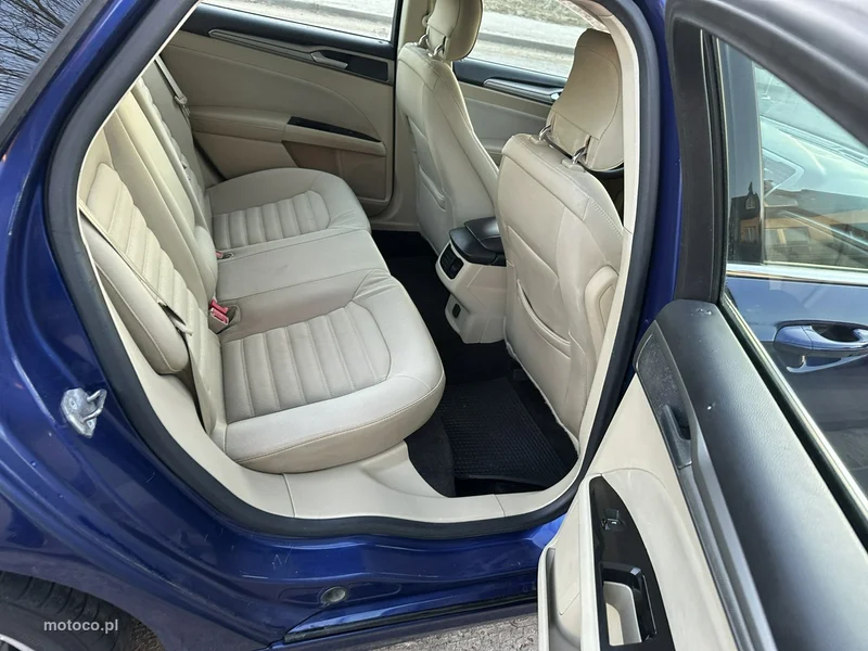 Ford Mondeo IV 15