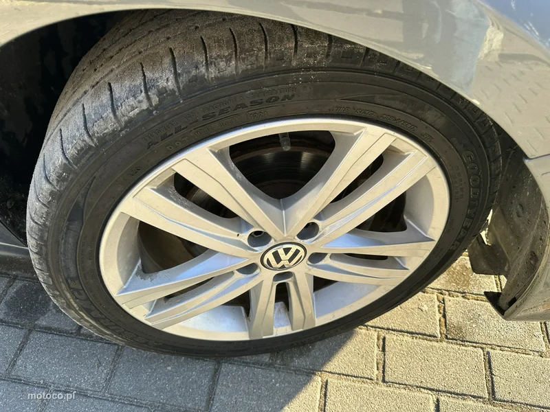 Volkswagen Jetta VI 2