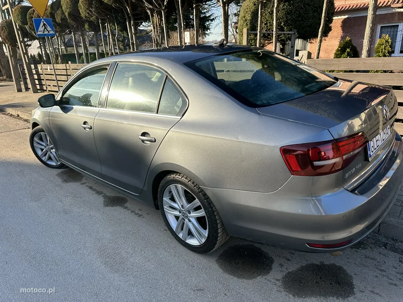 Volkswagen Jetta VI 5