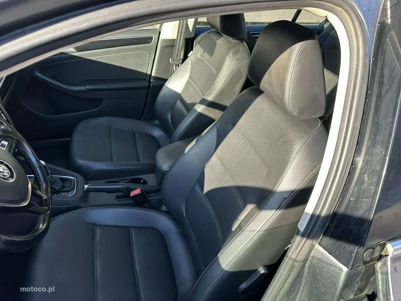 Volkswagen Jetta VI 10