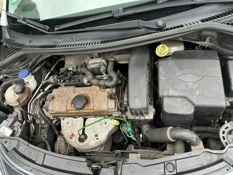 Peugeot 207 8