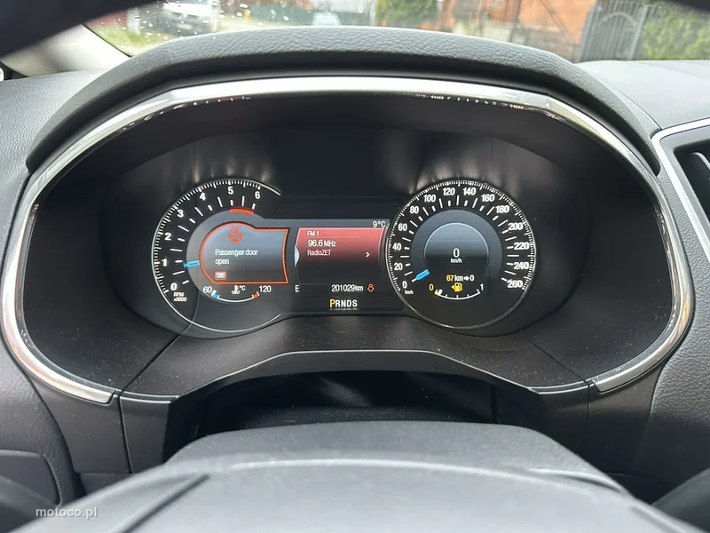 Ford S-Max II 23