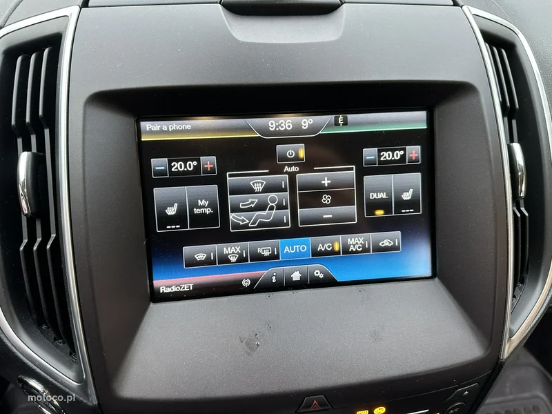 Ford S-Max II 25