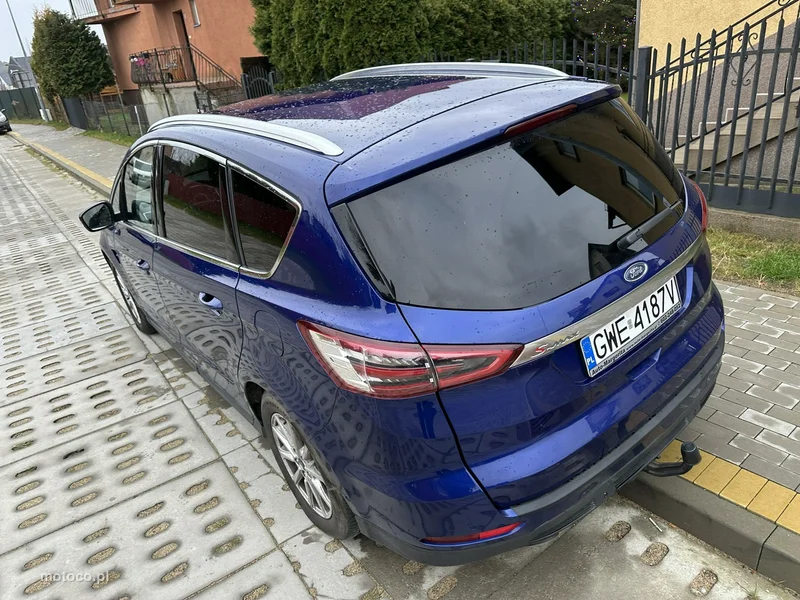 Ford S-Max II 5