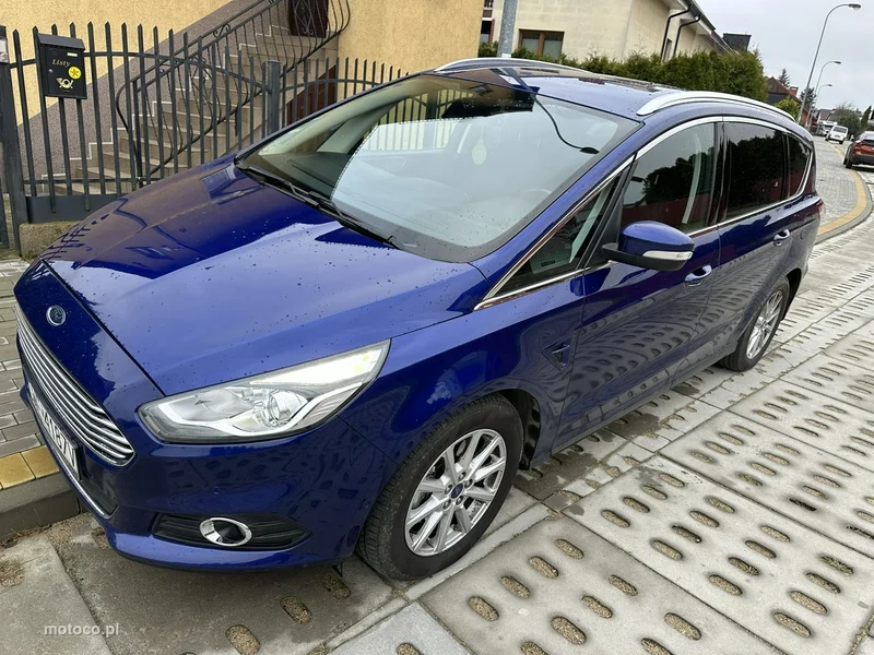 Ford S-Max II 7
