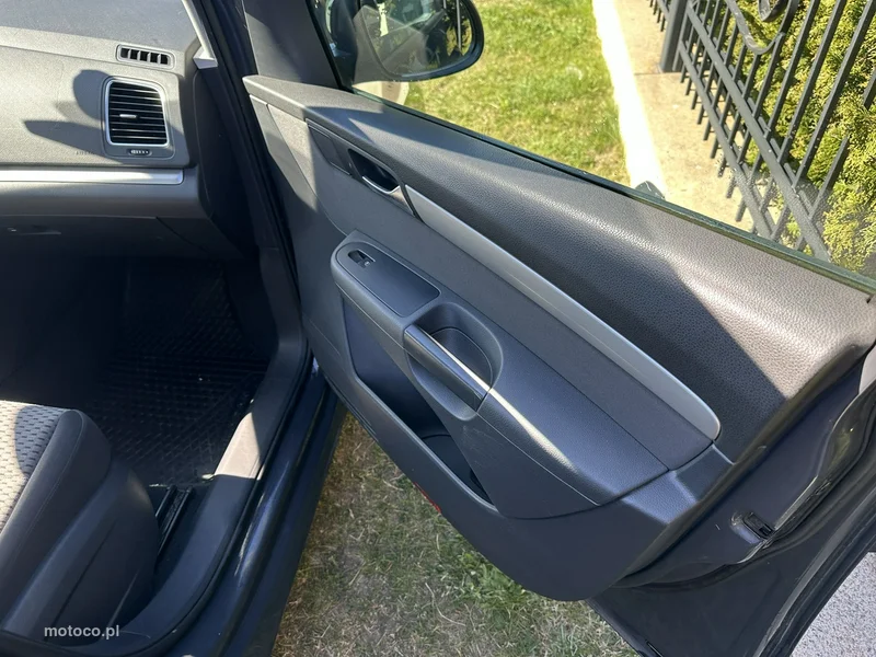 Volkswagen Sharan 7N 9